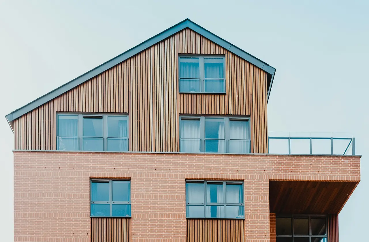 Should You Sell Your House Now? A Data-Driven Guide for Today’s Housing Market